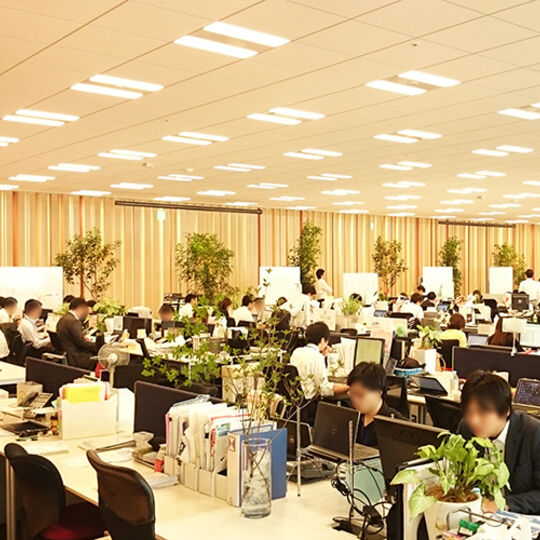 office007-1_ビッグサイズグリーンで気に囲まれた空間を演出